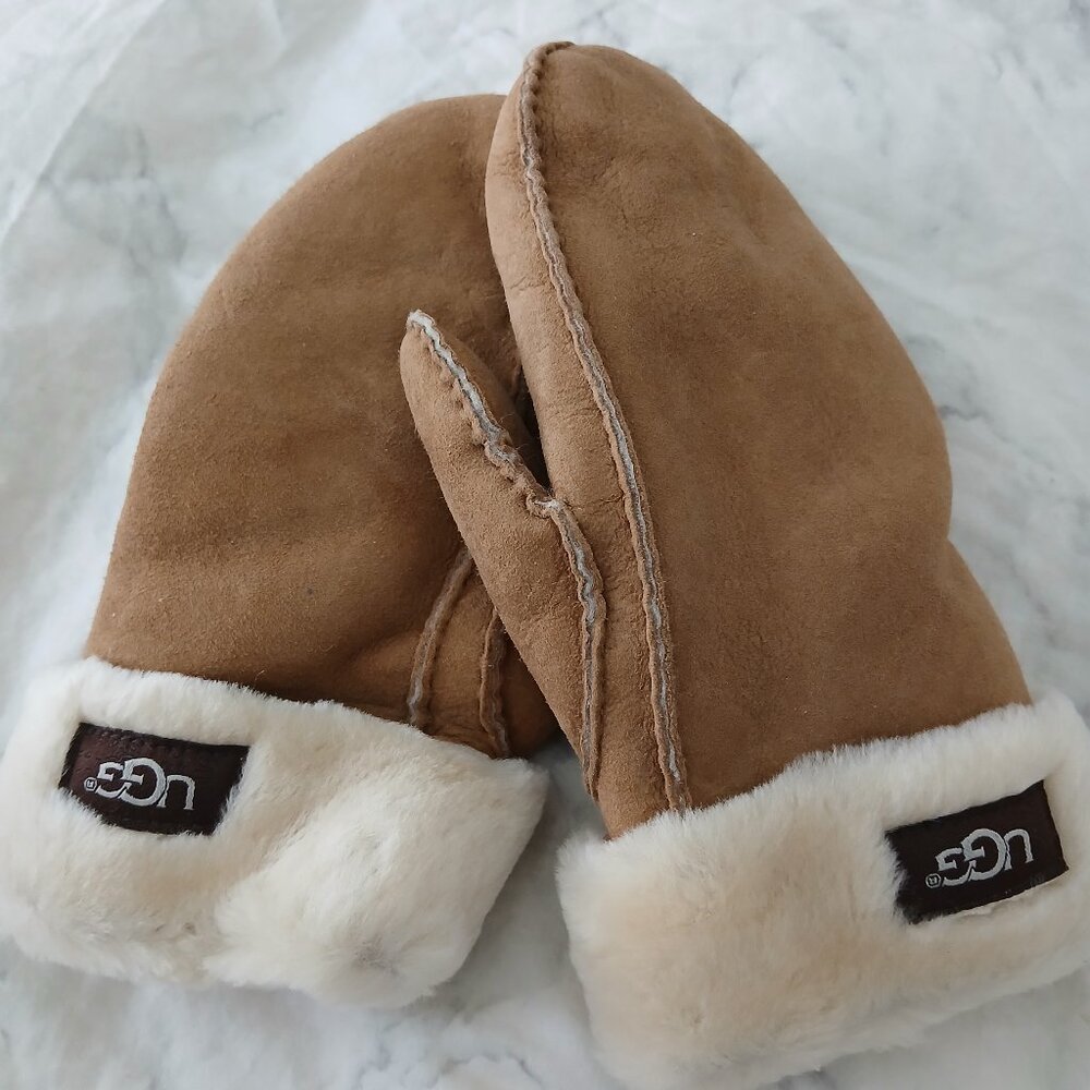 UGG Sheepskin Chestnut Mitts